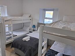 Trivia House Accomodation