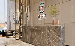 The Crest Residence Luxury by Metropole