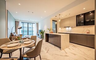 The Crest Residence Luxury by Metropole