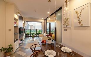 The Crest Residence Luxury by Metropole