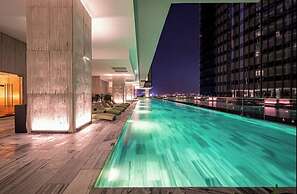 The Crest Residence Luxury by Metropole