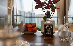 The Crest Residence Luxury by Metropole