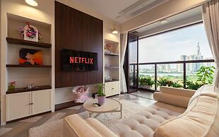 The Crest Residence Luxury by Metropole