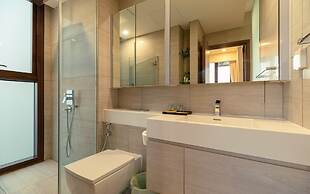 The Crest Residence Luxury by Metropole