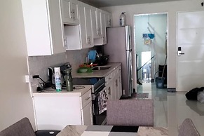 Cozy Portmore Apartment With 2 Bedrooms