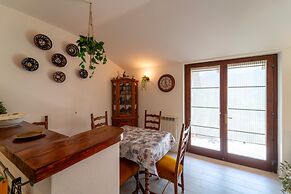 Panorama Lake and Garden