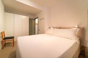 Panorama Lake and Garden