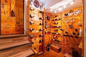 Panorama Lake and Garden