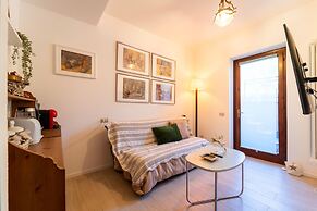 Panorama Lake and Garden