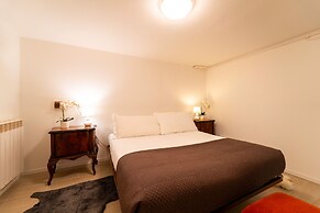 Panorama Lake and Garden