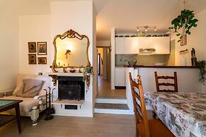 Panorama Lake and Garden