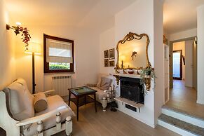 Panorama Lake and Garden