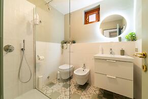 Panorama Lake and Garden