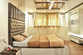 DeSanthosh Residency