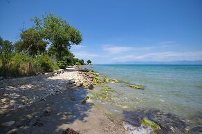 Jokos House in Roda With 2 Bedrooms and 2 Bathrooms