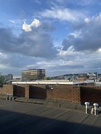 2 Level American Loft Style Apartment With Balcony