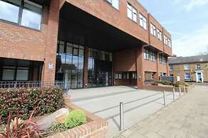 2 Level American Loft Style Apartment With Balcony