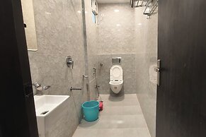 Le Blue Moon Near Hyatt Regency