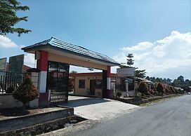 Robbani Edotel Liwa Syariah