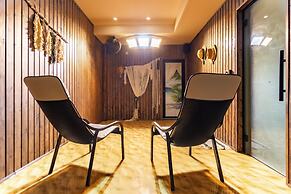 Natura All Seasons Boutique Hotel