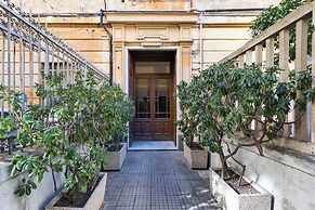 Central & Cozy Apartment