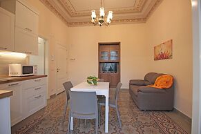 Moro Central Apartment