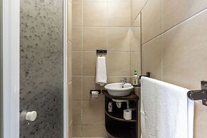 Grace of Blaauwberg Two