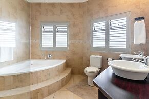 Grace of Blaauwberg Two