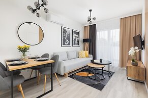 Apartment With Parking & A/C by Renters