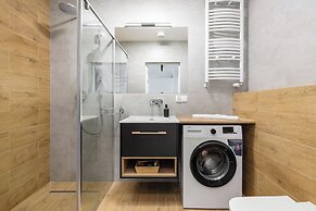 Apartment With Parking & A/C by Renters