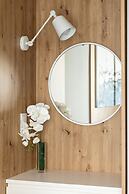 Apartment With Parking & A/C by Renters