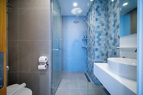 Lakeside Residences by NLA