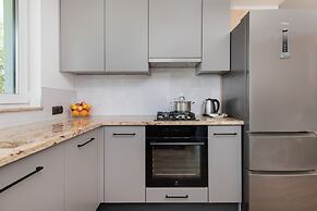 Dom Złota With Parking by Renters