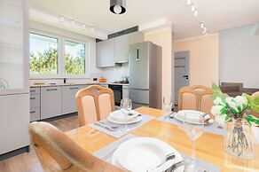 Dom Złota With Parking by Renters