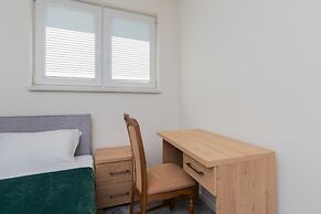 Dom Złota With Parking by Renters