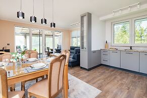 Dom Złota With Parking by Renters