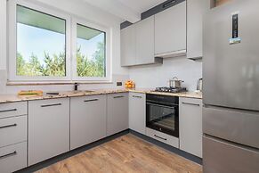 Dom Złota With Parking by Renters