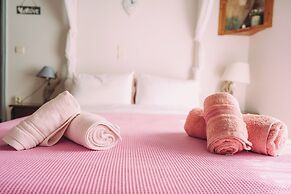 Captain's Spacious House Near The Beach