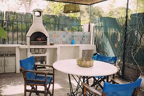 Captain's Spacious House Near The Beach