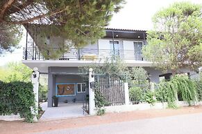 Captain's Spacious House Near The Beach