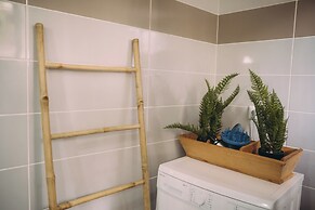 Captain's Spacious House Near The Beach