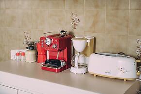 Captain's Spacious House Near The Beach