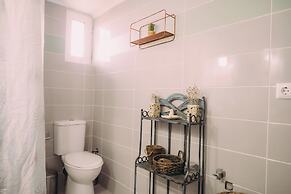 Captain's Spacious House Near The Beach