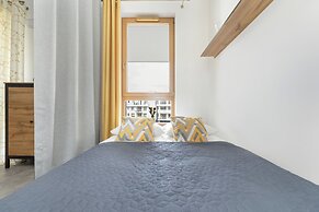 Oś Królewska Wilanów by Renters