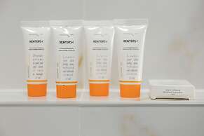 Oś Królewska Wilanów by Renters