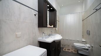 My Home - Meteora Central Apt - 2 BD