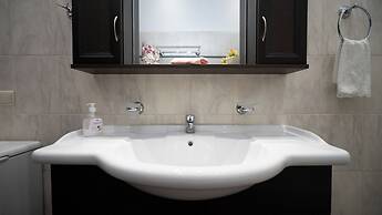 My Home - Meteora Central Apt - 2 BD