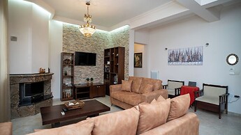 My Home - Meteora Central Apt - 2 BD