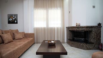 My Home - Meteora Central Apt - 2 BD