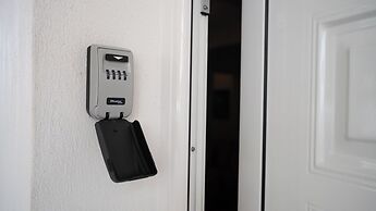 My Home - Meteora Central Apt - 2 BD